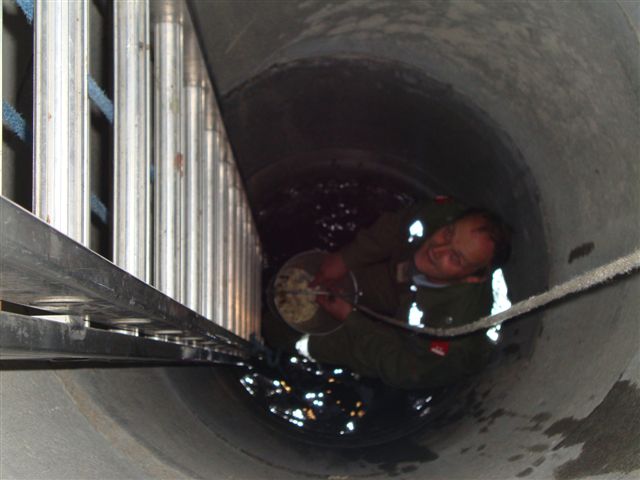 brunnenprobe_sonnenhof_2009_01.JPG