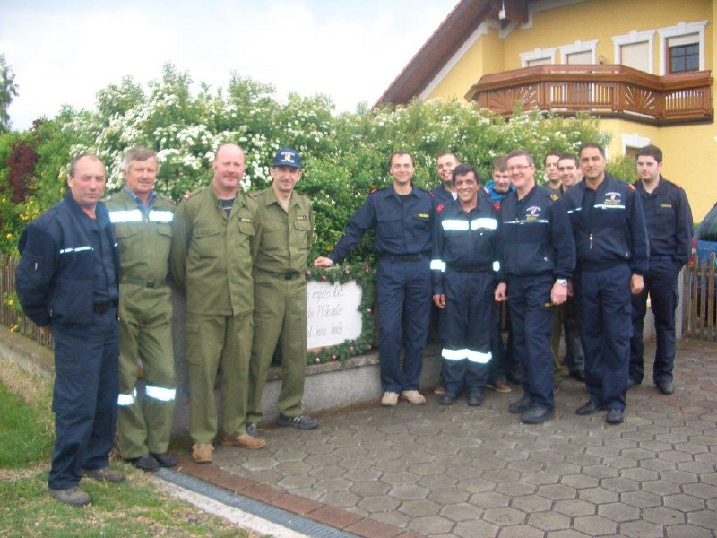 Anbringen der Maitafeln