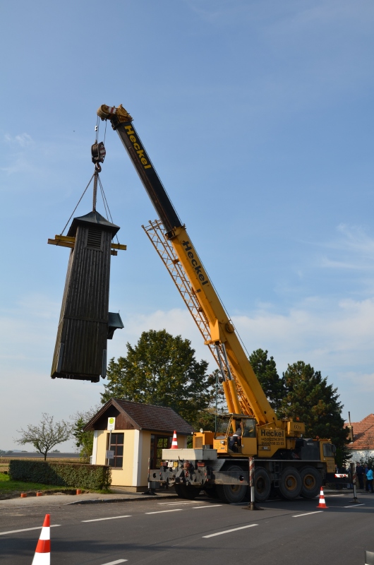 Glockenturm repositioniert