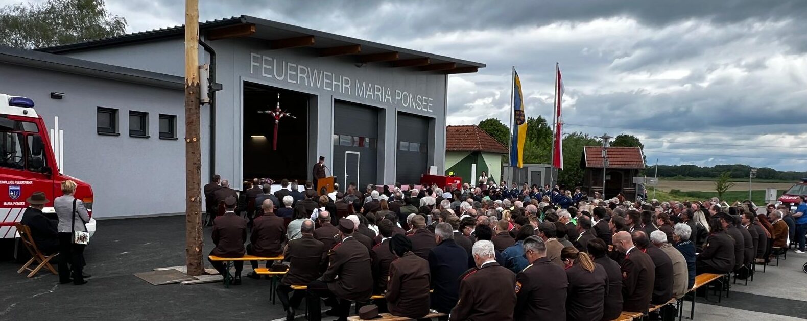 Feierliche Eröffnung des Zubaus, Angelobung, Ehrungen und Segnung im festlichen Rahmen